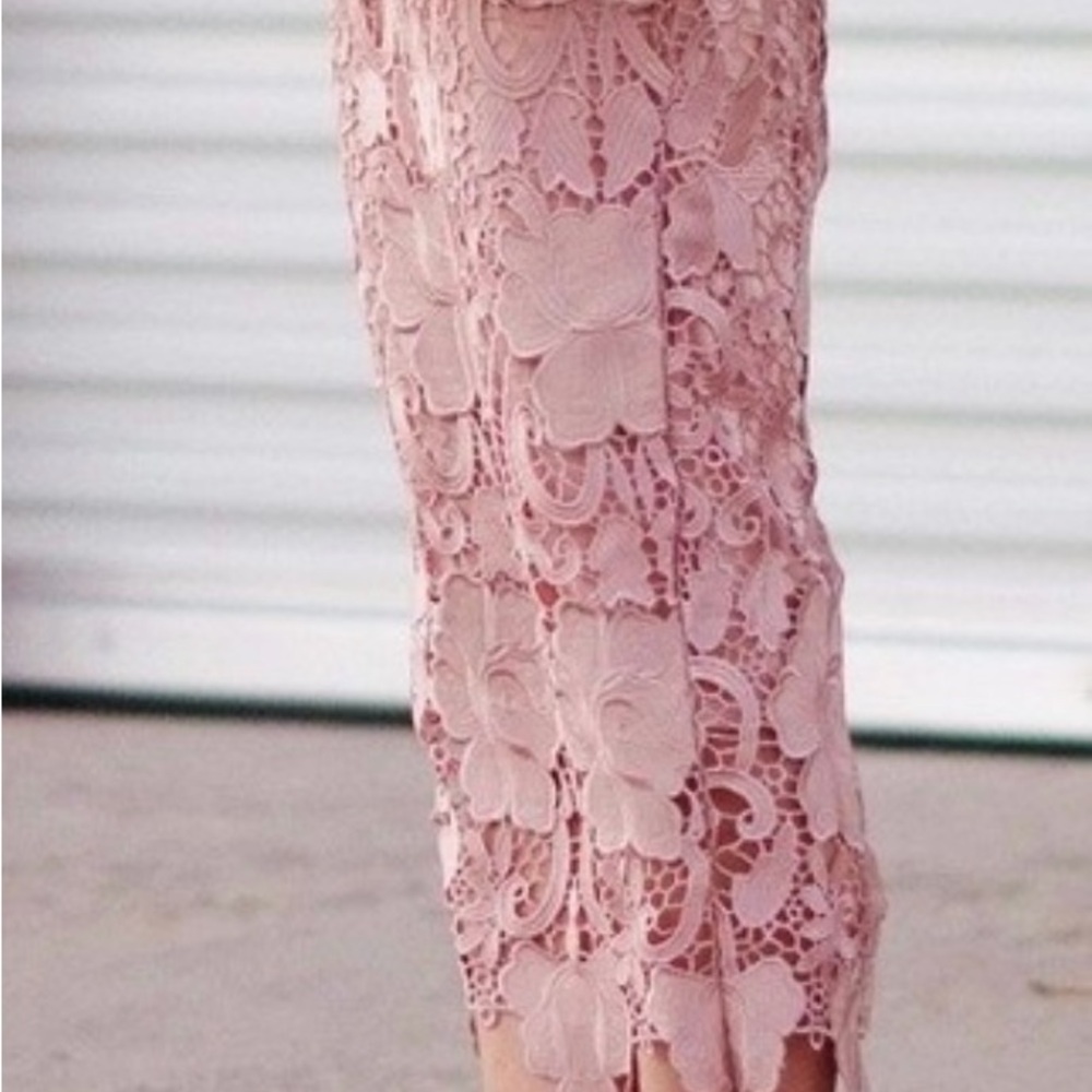 Elegant Pink Lace Skirt